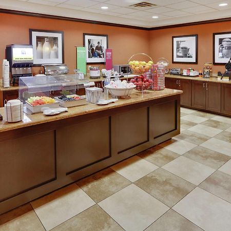 Hampton Inn & Suites Fort Worth/Forest Hill Exterior photo