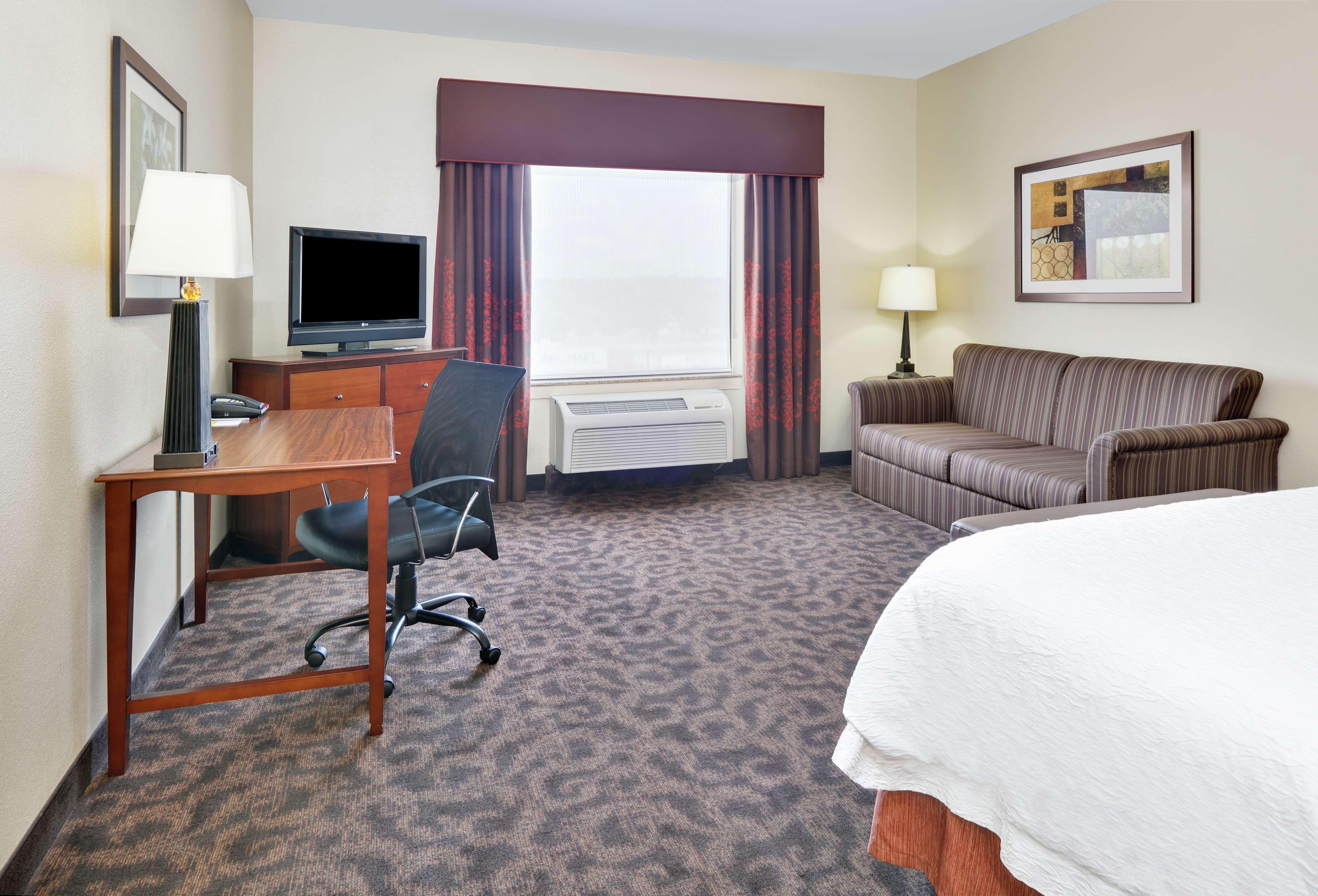 Hampton Inn & Suites Fort Worth/Forest Hill Exterior photo